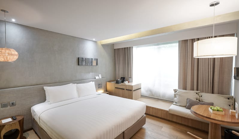 Superior King Bed, Bedroom